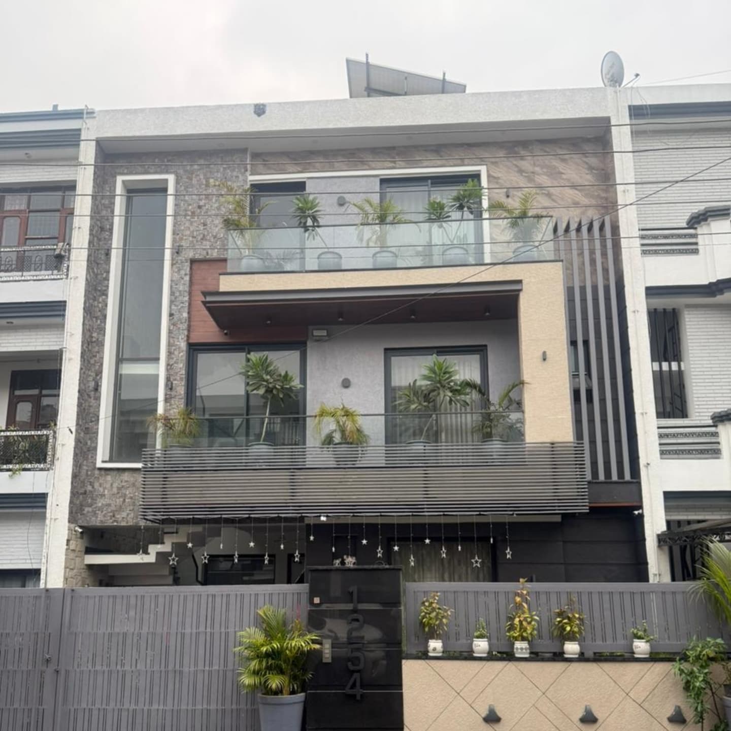 Construction + Interiors service
